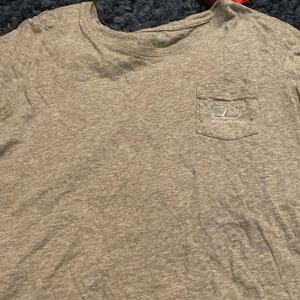 Womens vineyard vines t shirt